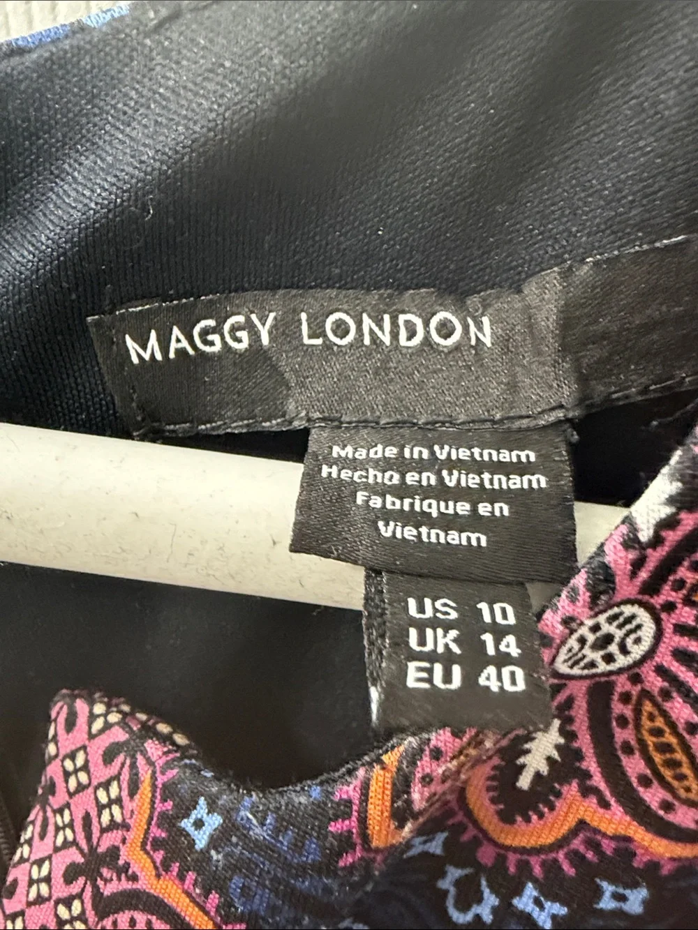 Maggie London Sleeveless Navy & Red Patterned Midi Dress